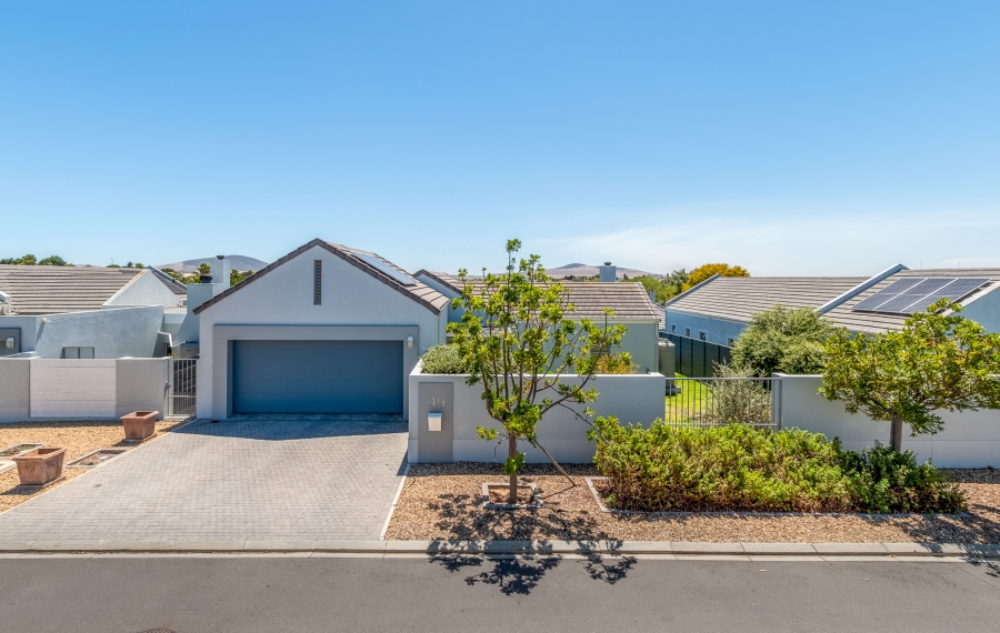 3 Bedroom Property for Sale in Pinehurst Western Cape